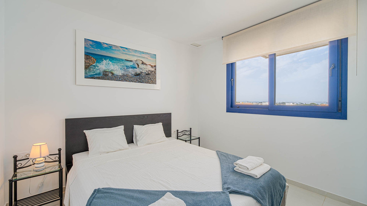 Se vende Estudio Planta Superior de 2 dormitorios en Costa Blanca, Alicante, España
