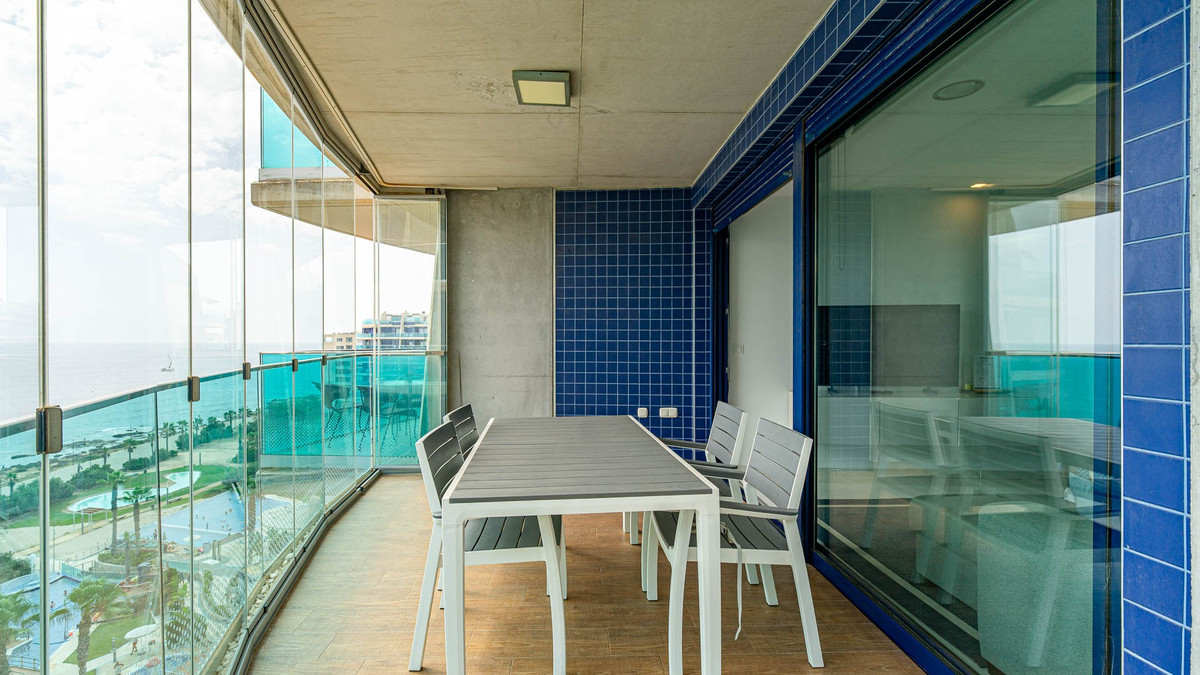 Se vende Estudio Planta Superior de 2 dormitorios en Costa Blanca, Alicante, España