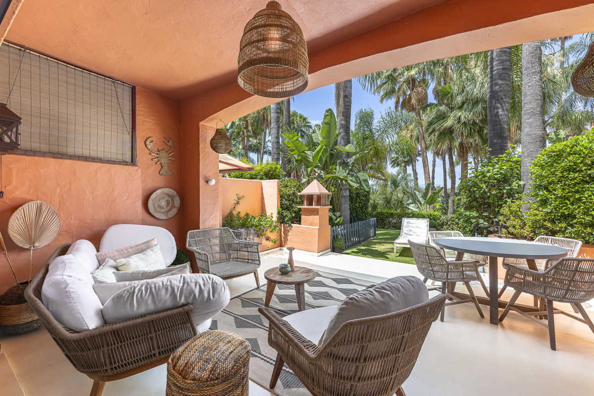 3 Bed Townhouse for sale in The Golden Mile Costa Del Sol, Málaga, Spain