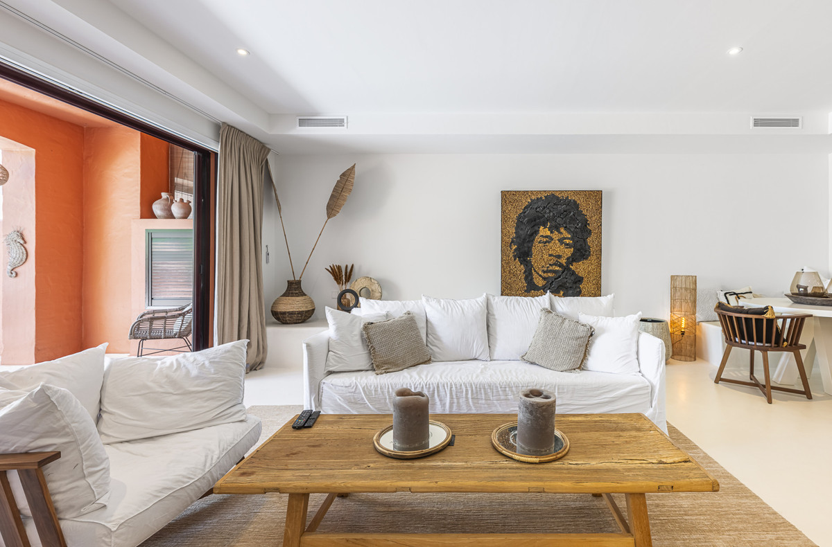 3 Bed Townhouse for sale in The Golden Mile Costa Del Sol, Málaga, Spain