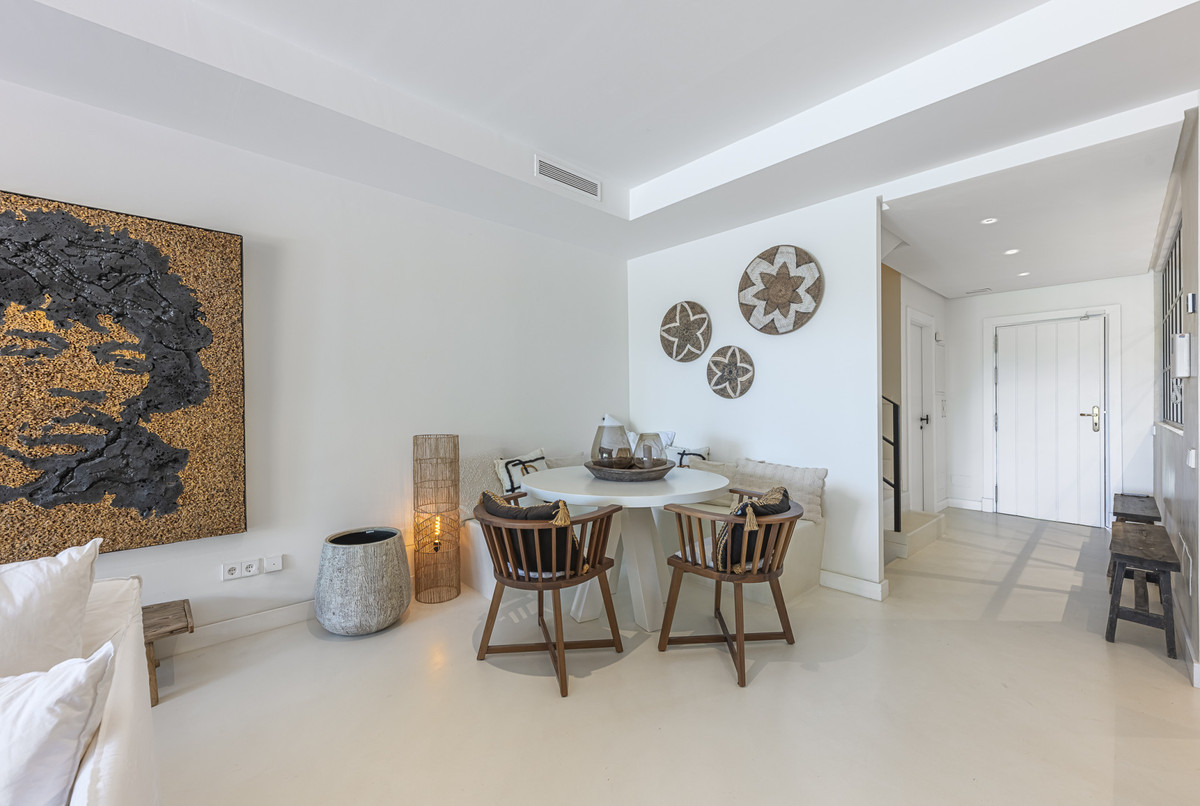 3 Bed Townhouse for sale in The Golden Mile Costa Del Sol, Málaga, Spain