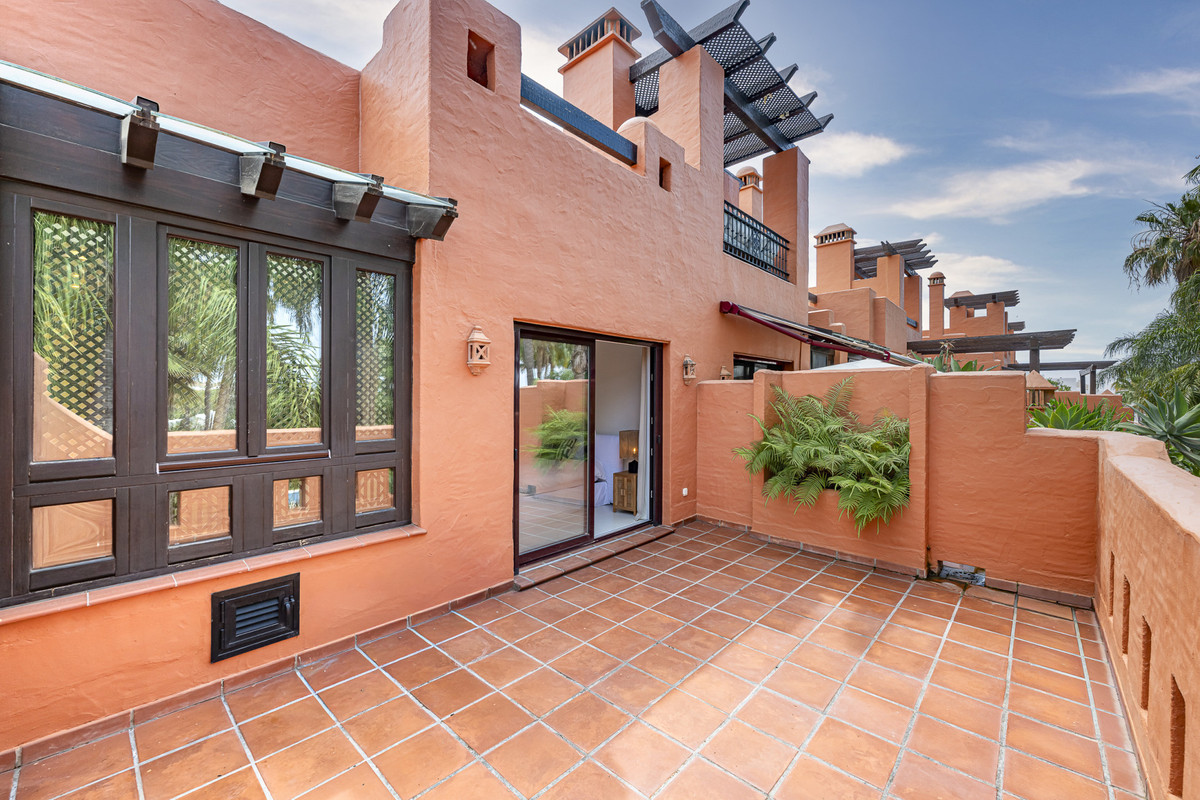 3 Bed Townhouse for sale in The Golden Mile Costa Del Sol, Málaga, Spain
