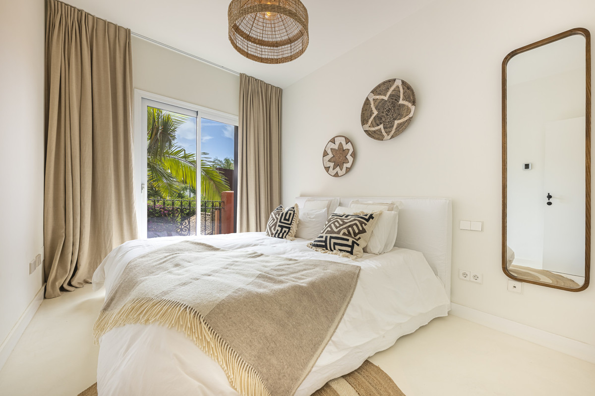 3 Bed Townhouse for sale in The Golden Mile Costa Del Sol, Málaga, Spain