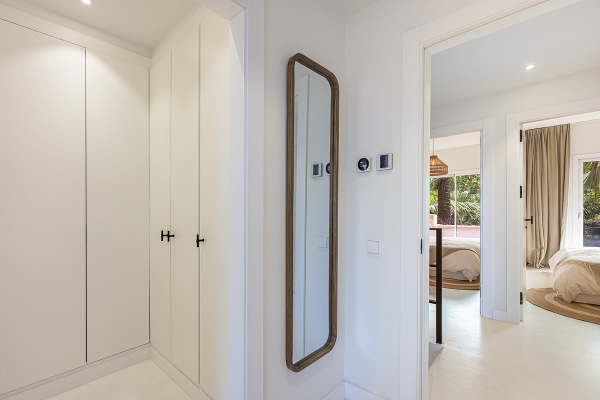 3 Bed Townhouse for sale in The Golden Mile Costa Del Sol, Málaga, Spain