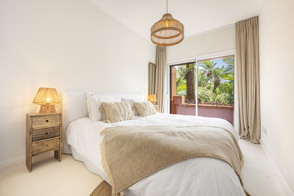 3 Bed Townhouse for sale in The Golden Mile Costa Del Sol, Málaga, Spain