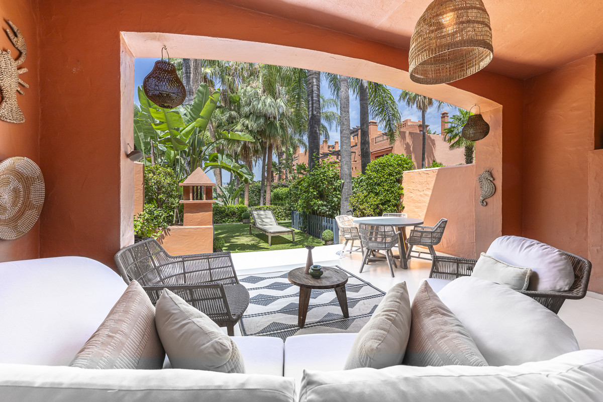 3 Bed Townhouse for sale in The Golden Mile Costa Del Sol, Málaga, Spain