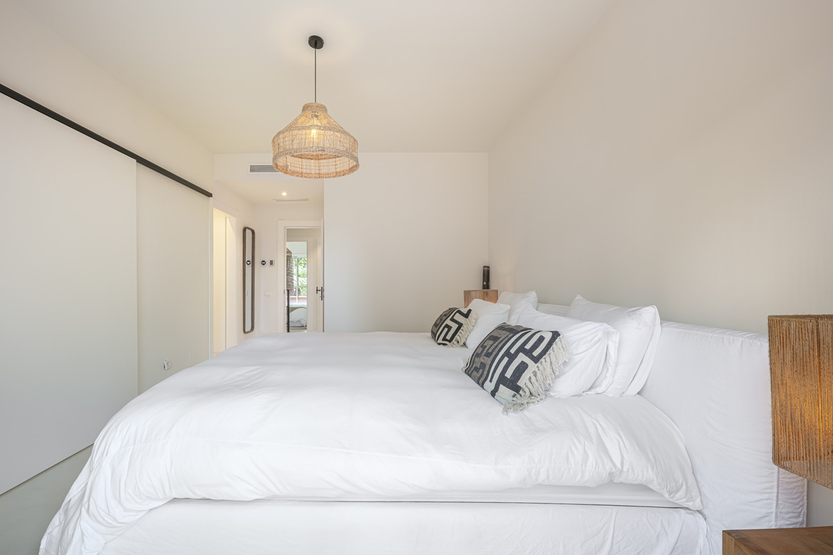 3 Bed Townhouse for sale in The Golden Mile Costa Del Sol, Málaga, Spain