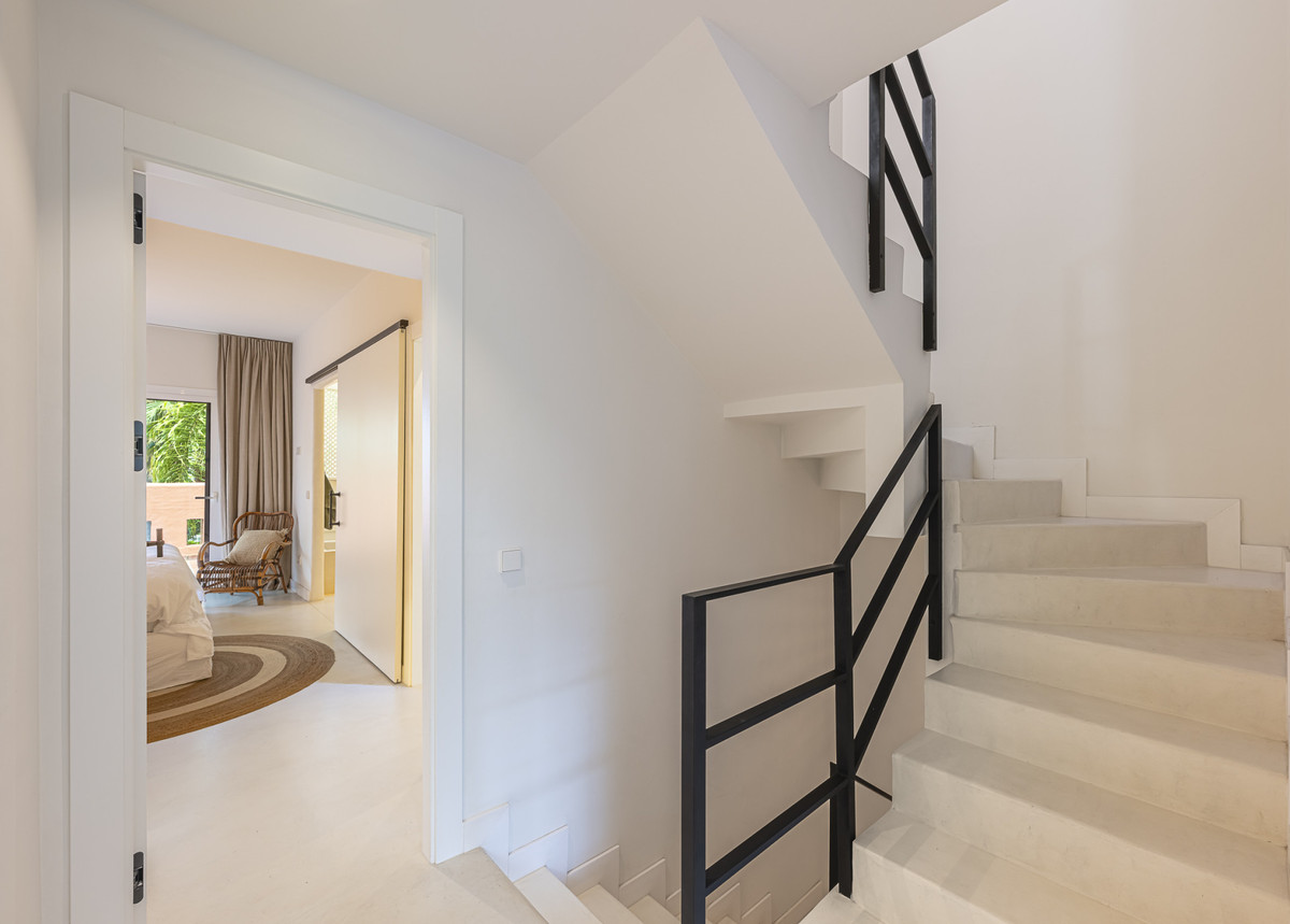 3 Bed Townhouse for sale in The Golden Mile Costa Del Sol, Málaga, Spain