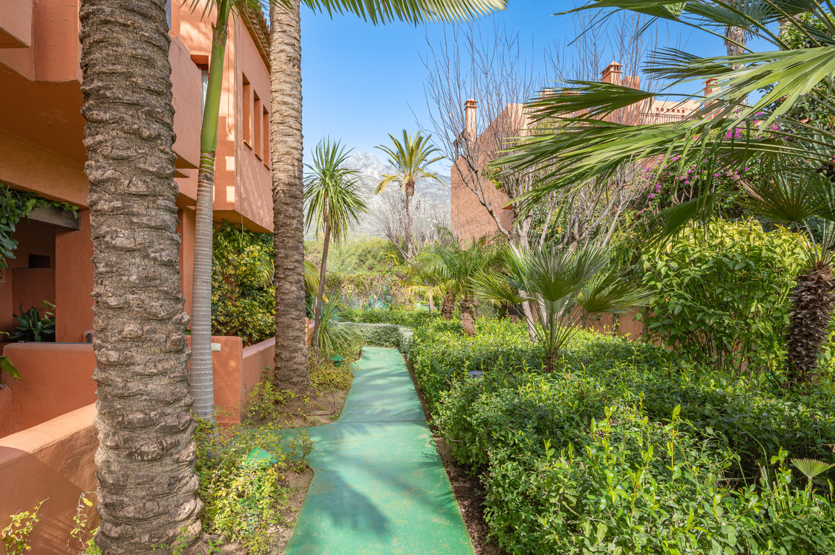 3 Bed Townhouse for sale in The Golden Mile Costa Del Sol, Málaga, Spain