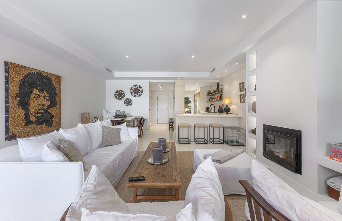 3 Bed Townhouse for sale in The Golden Mile Costa Del Sol, Málaga, Spain