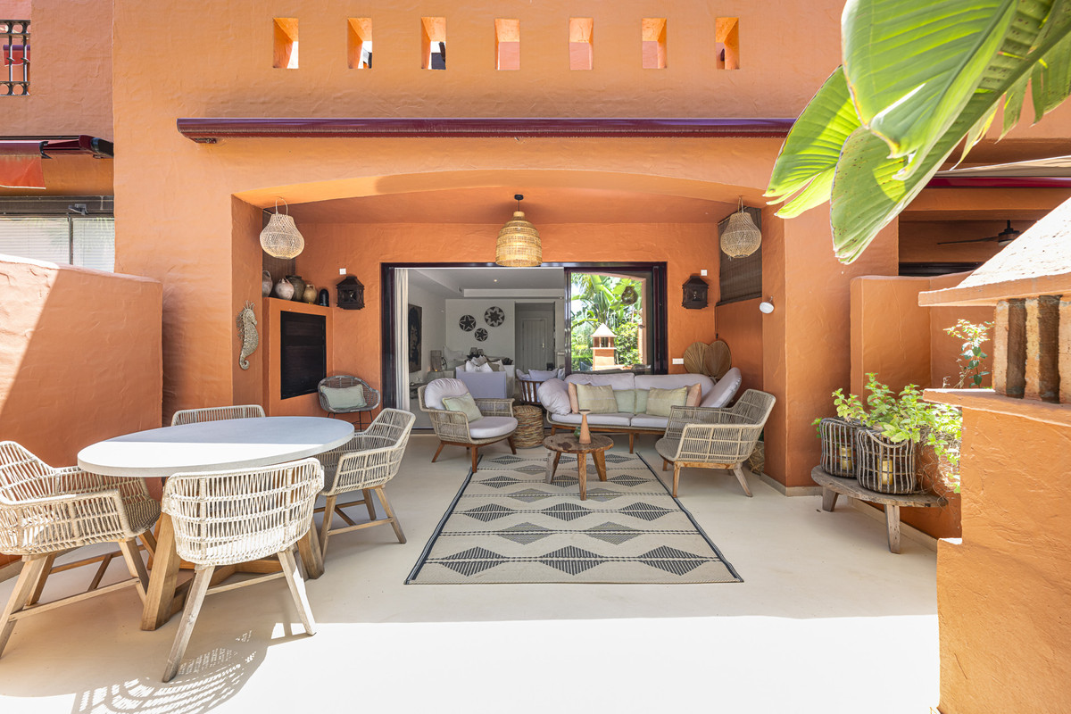 3 Bed Townhouse for sale in The Golden Mile Costa Del Sol, Málaga, Spain