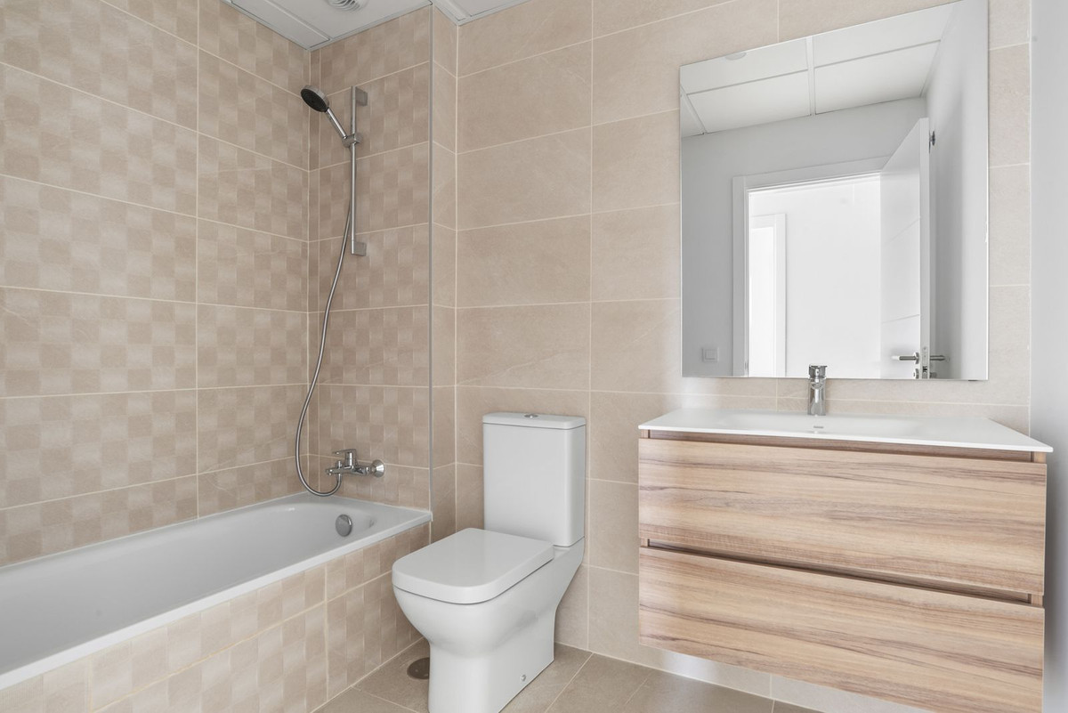 3 Bed Apartment for sale in Estepona Costa Del Sol, Málaga, Spain