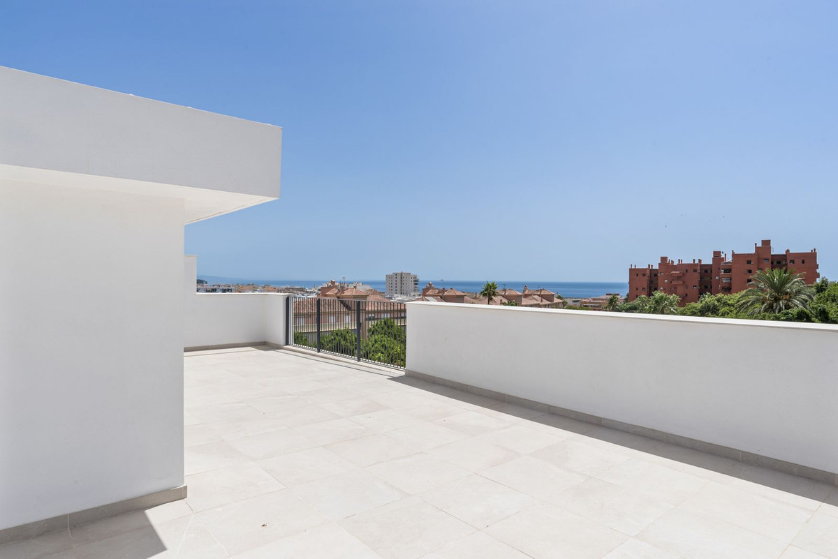 3 Bed Apartment for sale in Estepona Costa Del Sol, Málaga, Spain