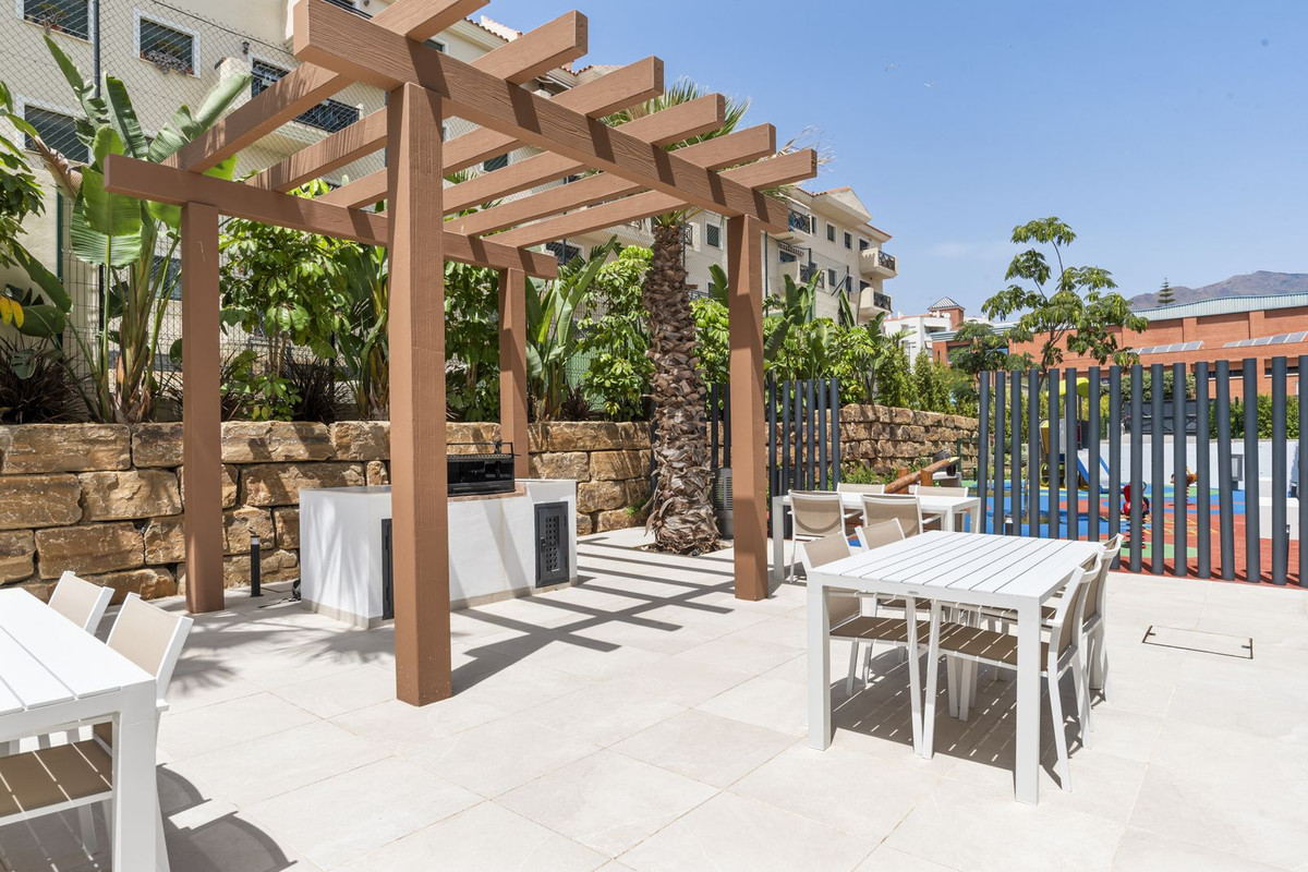 3 Bed Apartment for sale in Estepona Costa Del Sol, Málaga, Spain