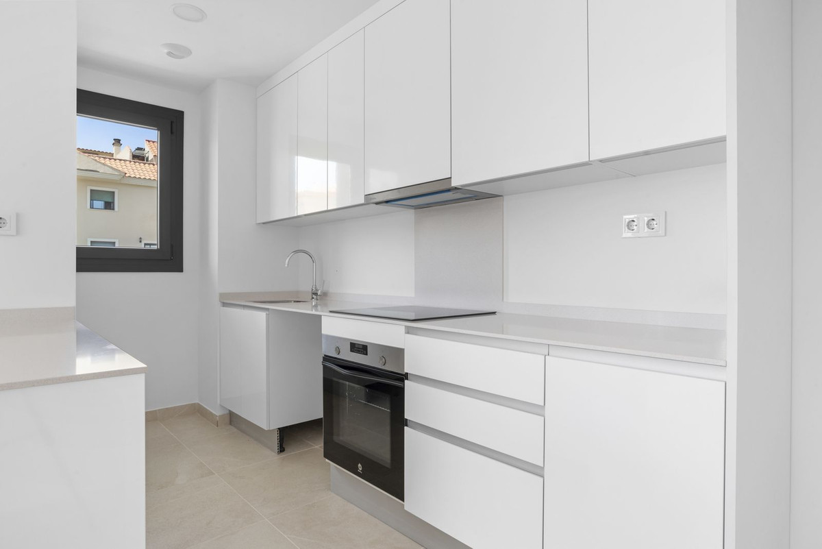 3 Bed Apartment for sale in Estepona Costa Del Sol, Málaga, Spain