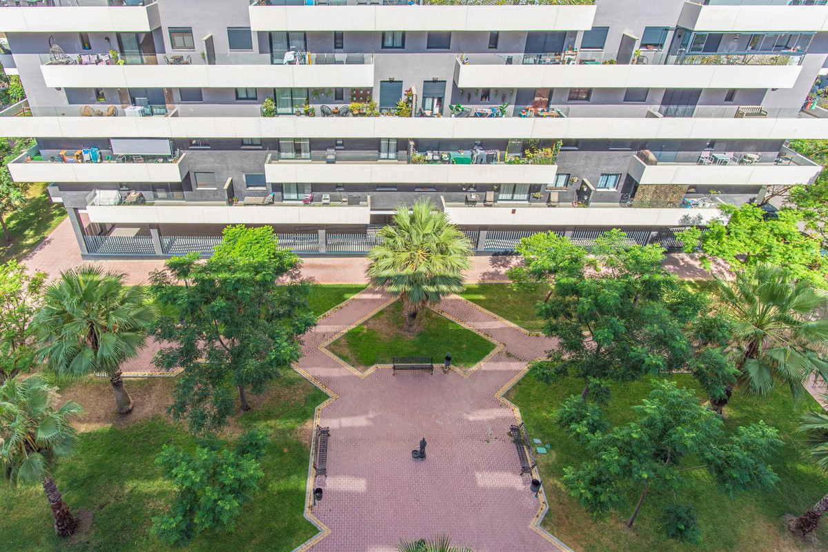 2 Bed Apartment for sale in Estepona Costa Del Sol, Málaga, Spain