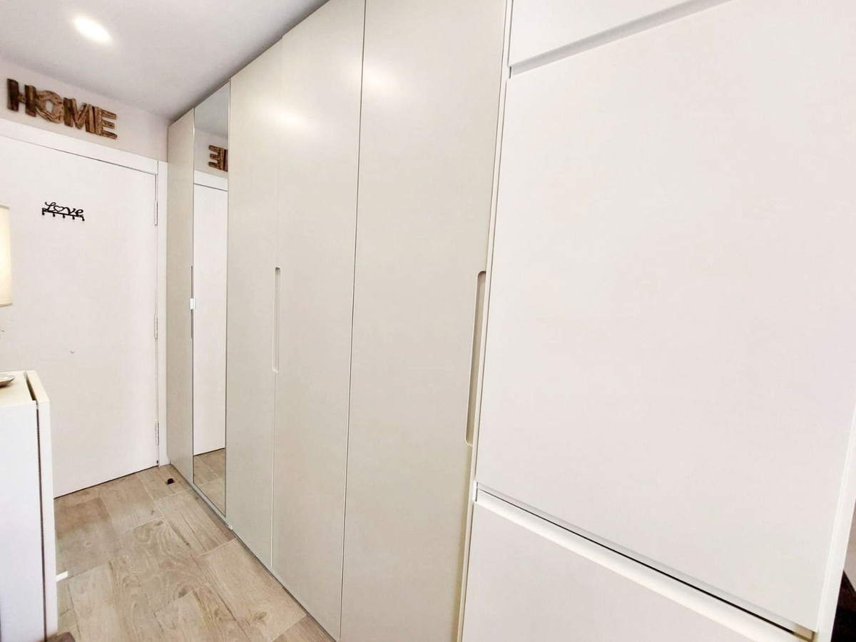 1 Bed Apartment for sale in Benalmadena Costa Costa Del Sol, Málaga, Spain