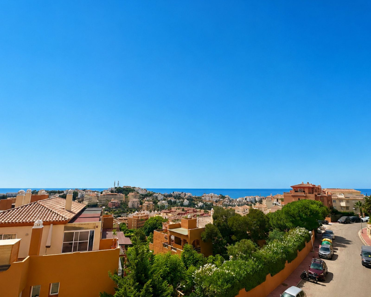 2 Bed Apartment for sale in Riviera Del Sol Costa Del Sol, Málaga, Spain
