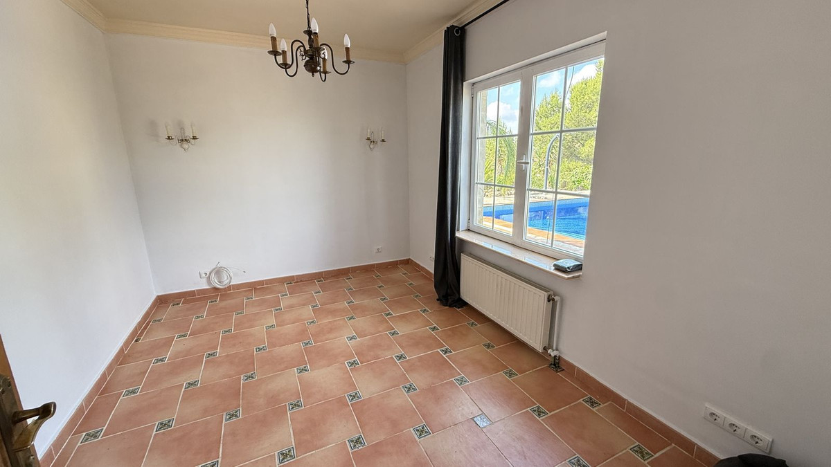 4 Bed Townhouse for sale in Coín Costa Del Sol, Málaga, Spain