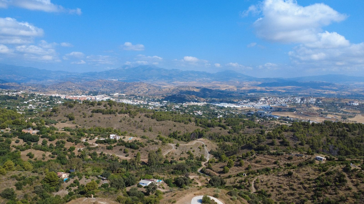 4 Bed Townhouse for sale in Coín Costa Del Sol, Málaga, Spain