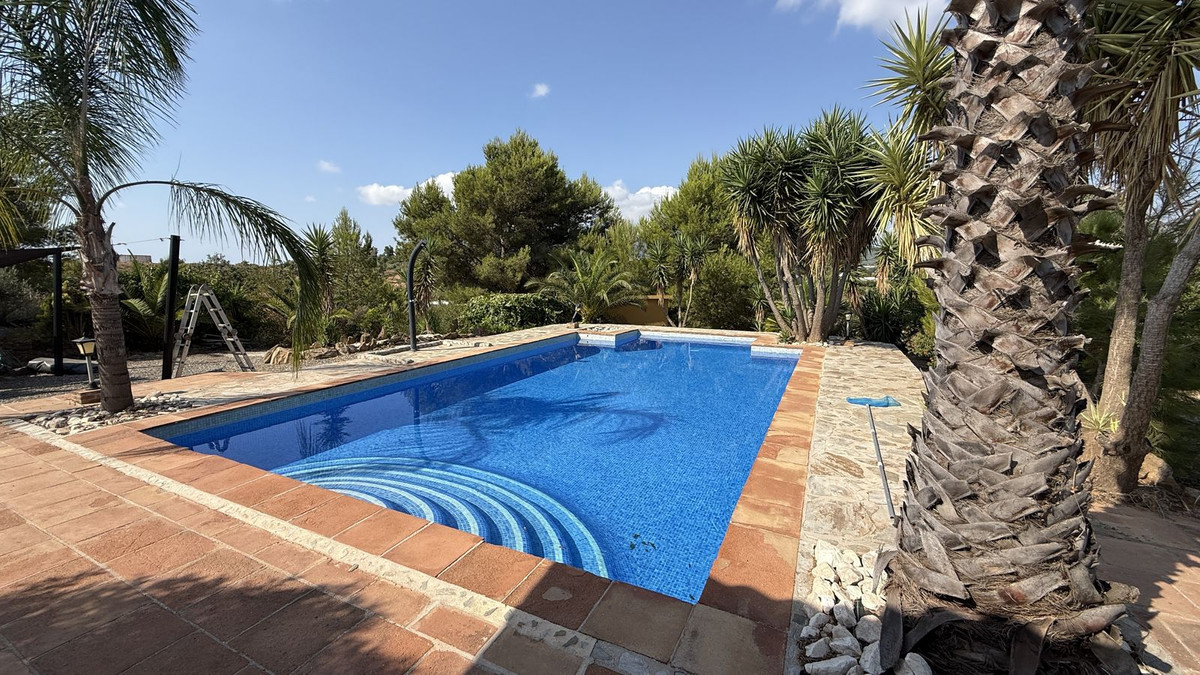 4 Bed Townhouse for sale in Coín Costa Del Sol, Málaga, Spain
