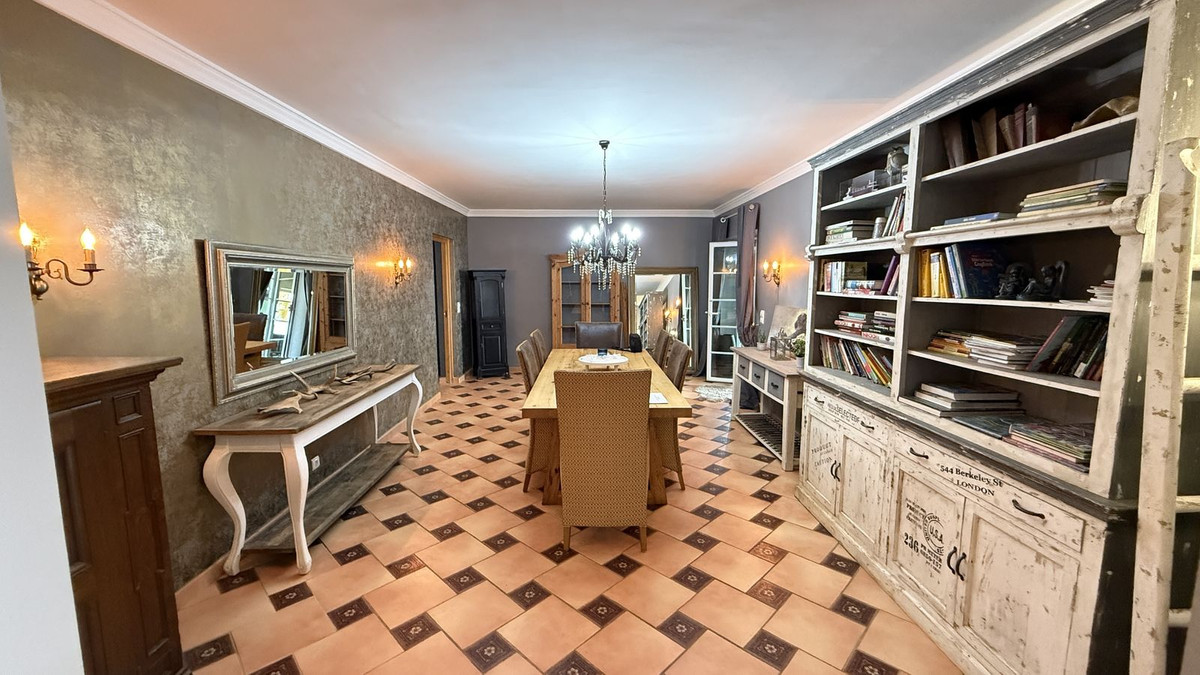 4 Bed Townhouse for sale in Coín Costa Del Sol, Málaga, Spain