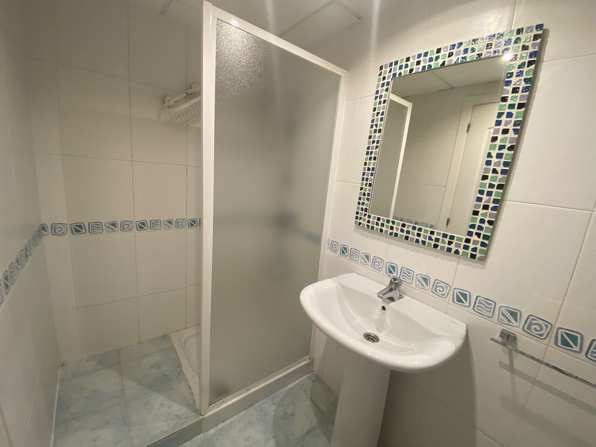 2 Bed Apartment for sale in The Golden Mile Costa Del Sol, Málaga, Spain