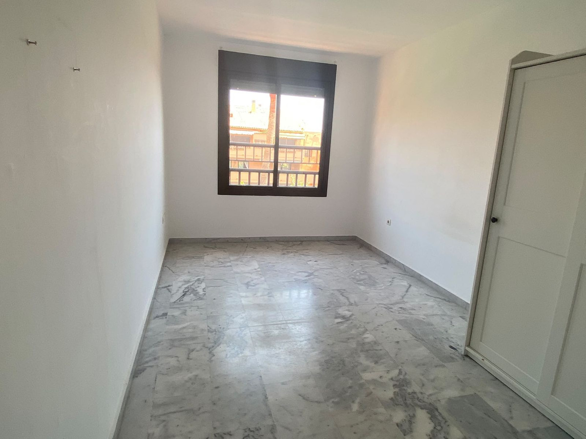 2 Bed Apartment for sale in The Golden Mile Costa Del Sol, Málaga, Spain