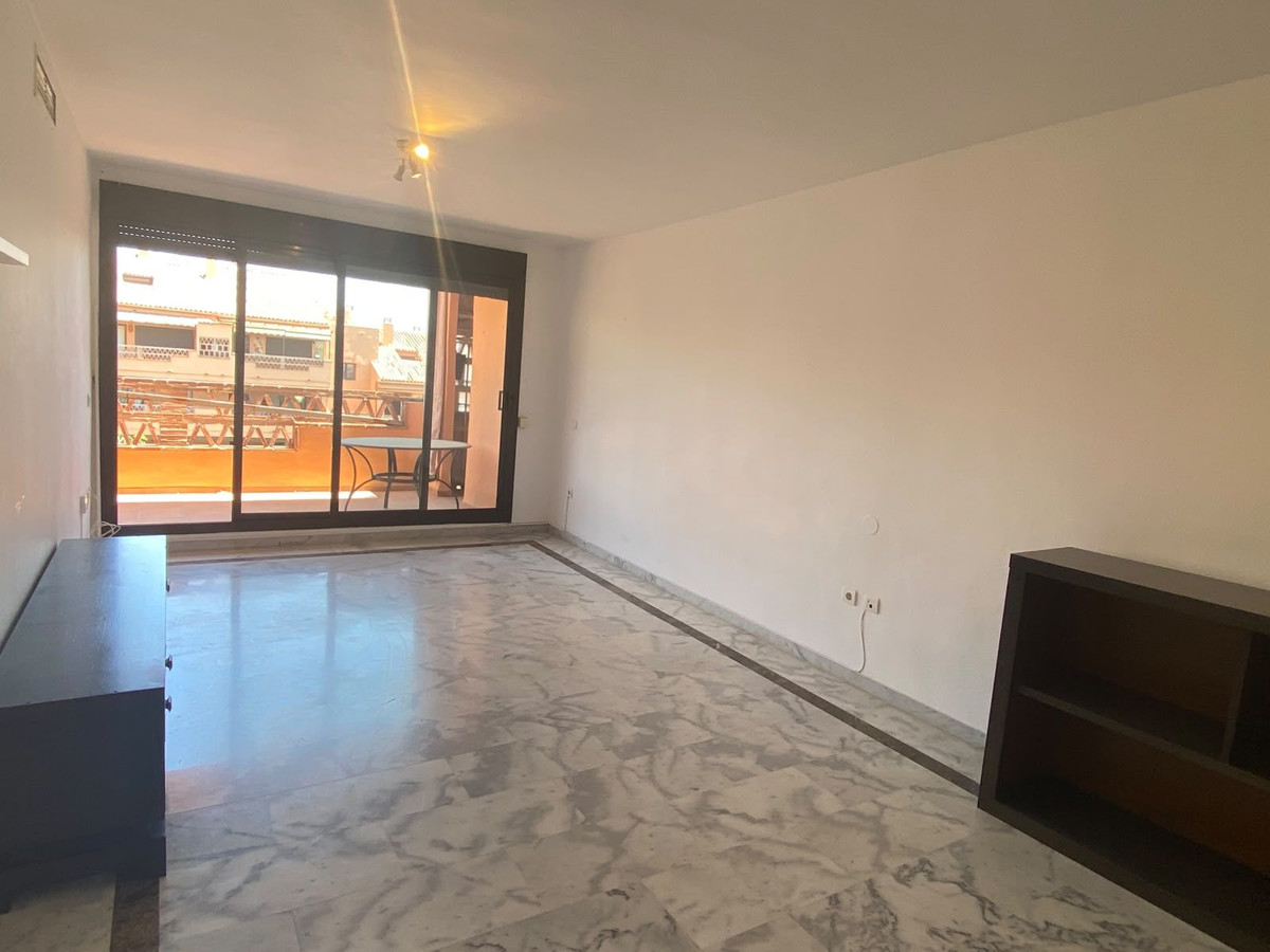 2 Bed Apartment for sale in The Golden Mile Costa Del Sol, Málaga, Spain