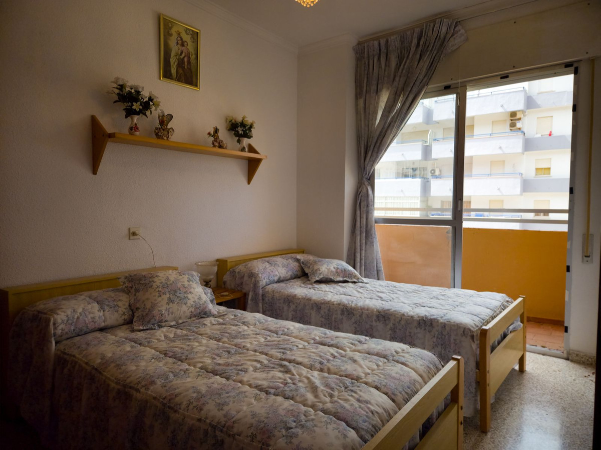 3 Bed Apartment for sale in Fuengirola Costa Del Sol, Málaga, Spain