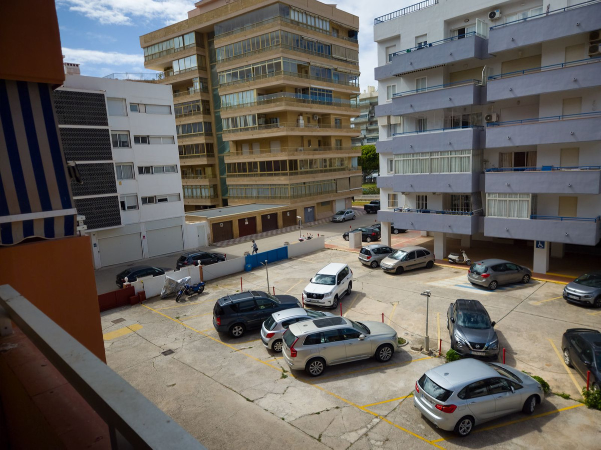 3 Bed Apartment for sale in Fuengirola Costa Del Sol, Málaga, Spain