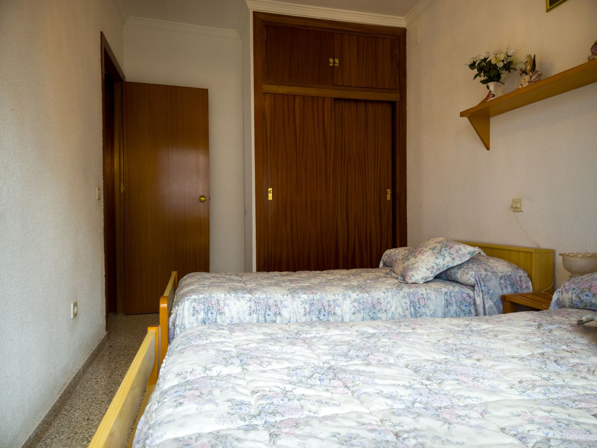 3 Bed Apartment for sale in Fuengirola Costa Del Sol, Málaga, Spain