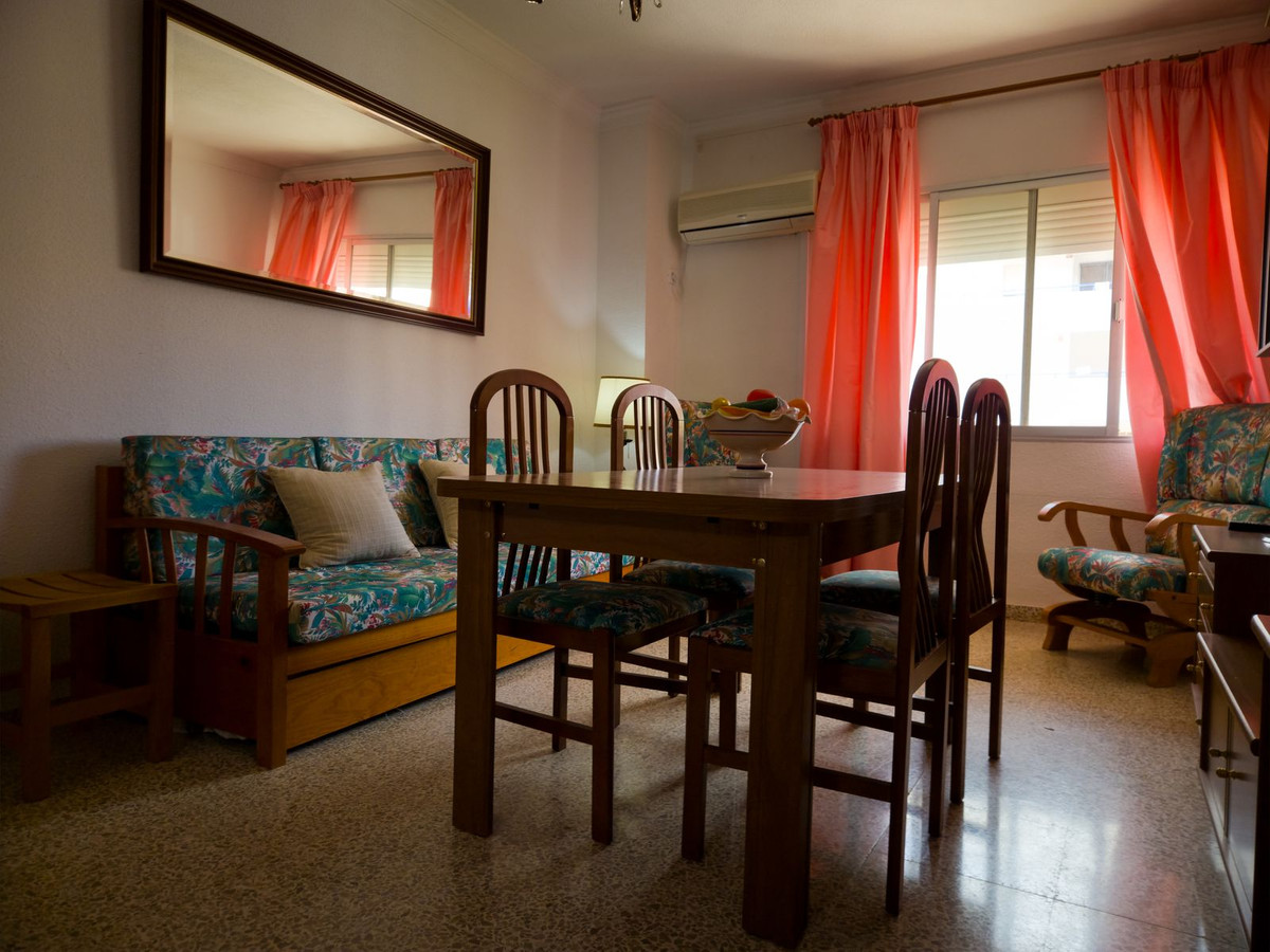 3 Bed Apartment for sale in Fuengirola Costa Del Sol, Málaga, Spain