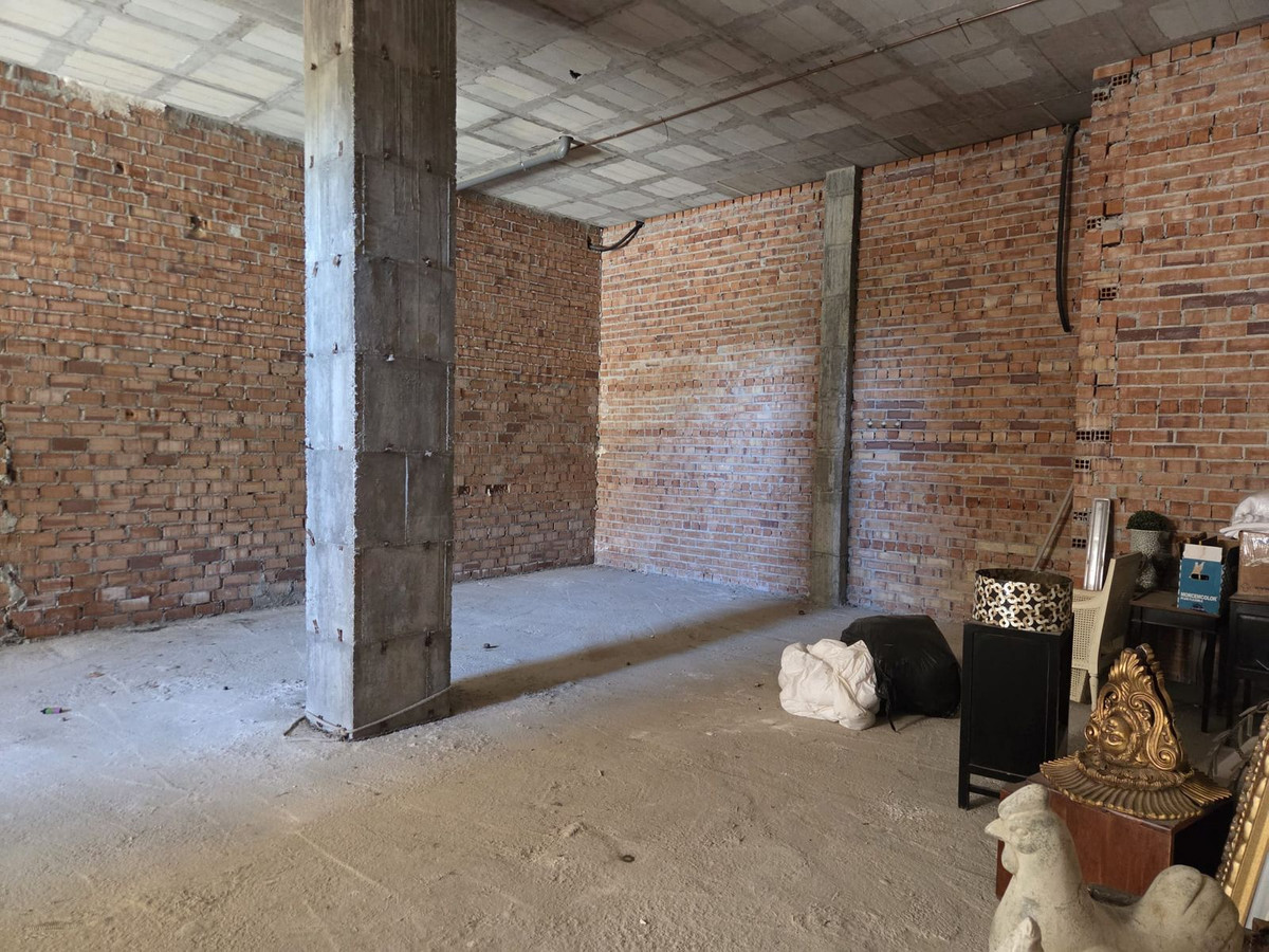 Commercial unit for sale in Fuengirola Costa Del Sol, Málaga, Spain