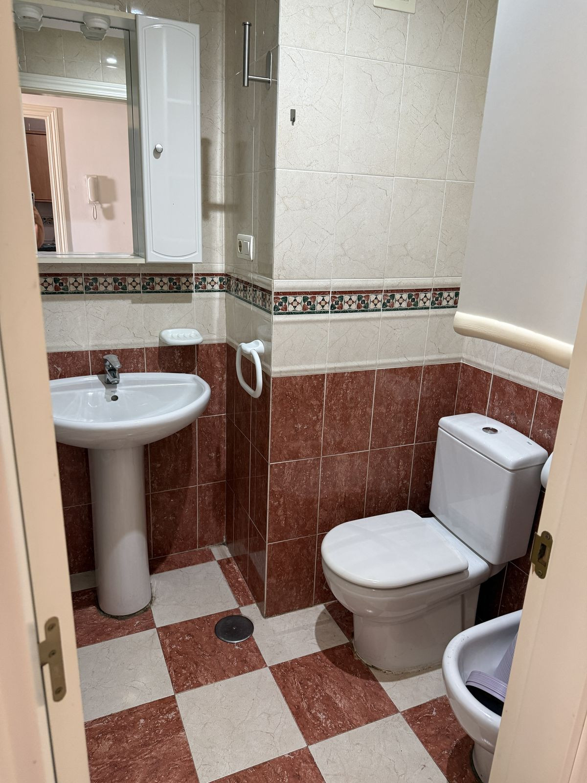 1 Bed Apartment for sale in Estepona Costa Del Sol, Málaga, Spain