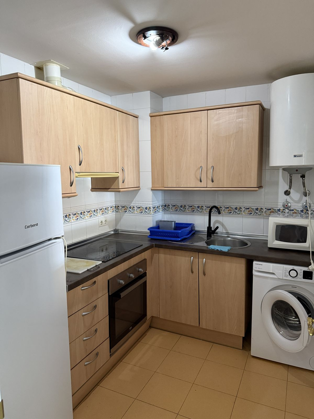 1 Bed Apartment for sale in Estepona Costa Del Sol, Málaga, Spain