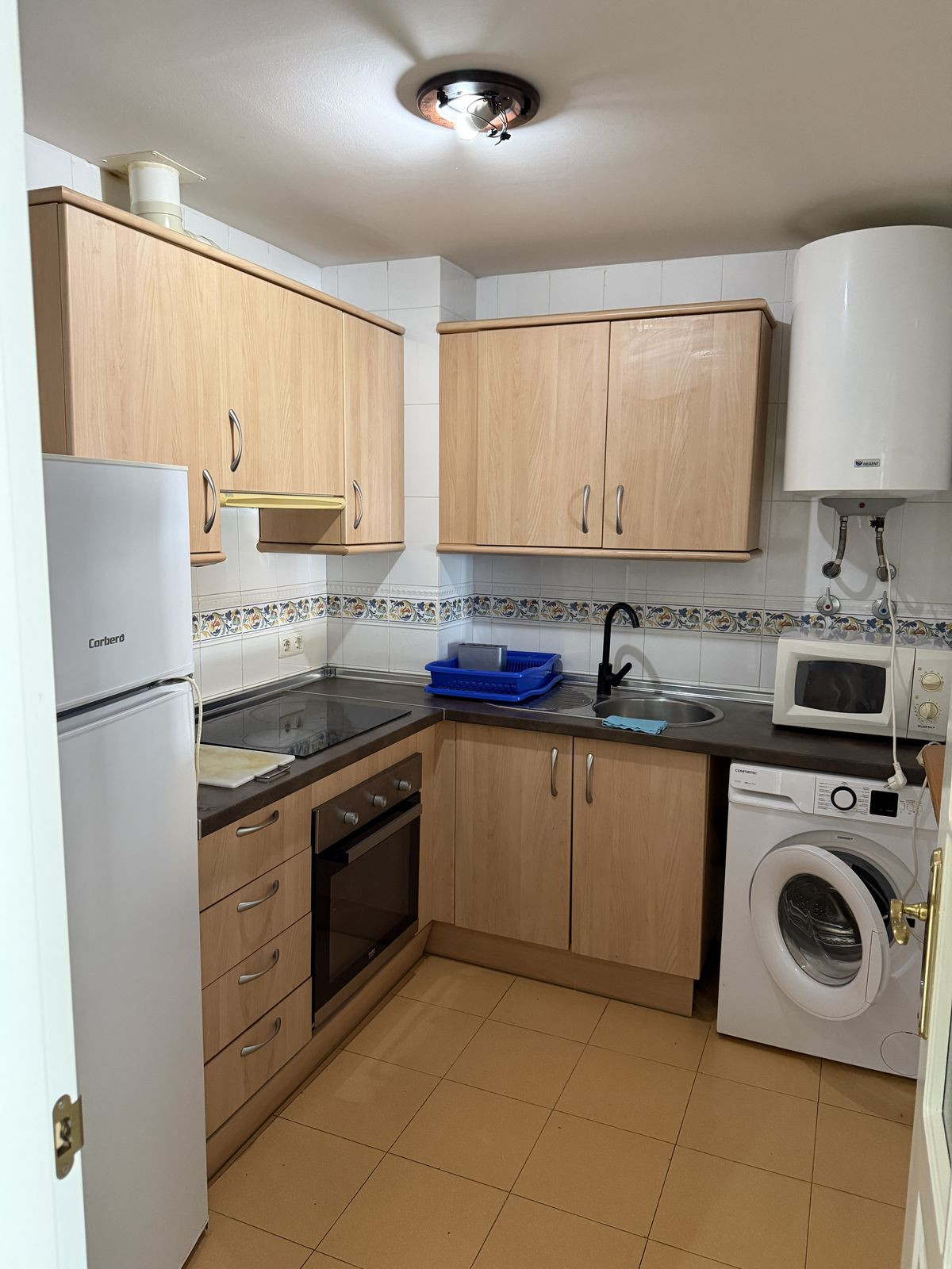 1 Bed Apartment for sale in Estepona Costa Del Sol, Málaga, Spain