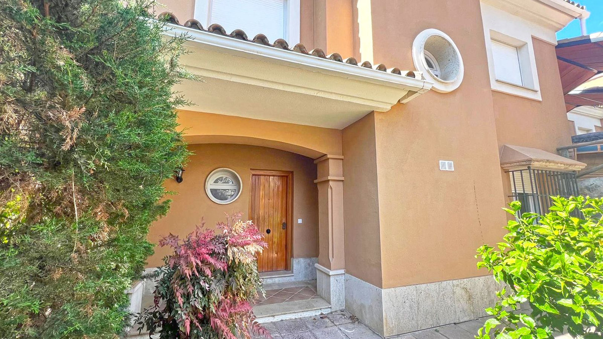 3 Bed Townhouse for sale in Marbella Costa Del Sol, Málaga, Spain