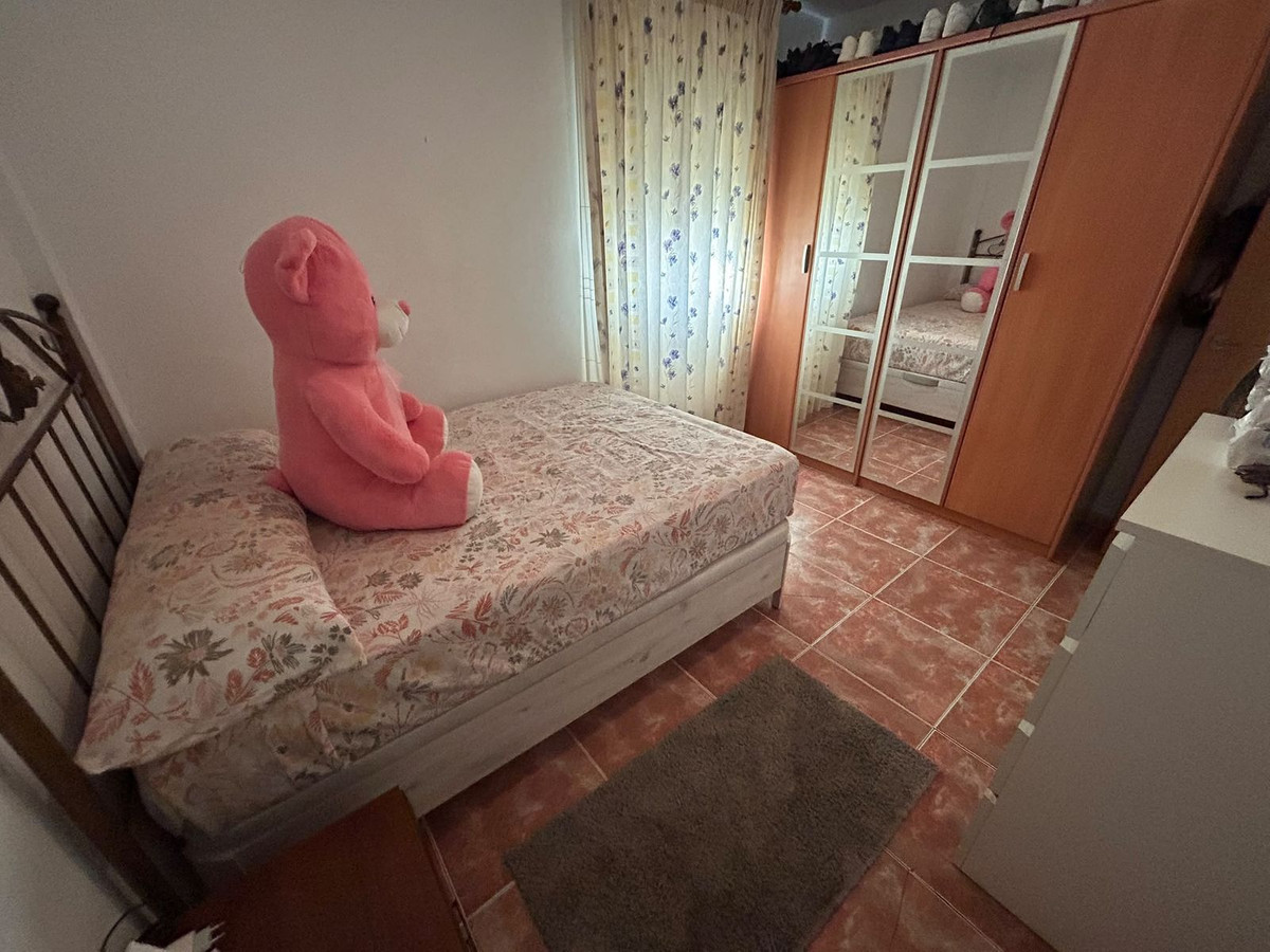 Se vende Apartamento Planta Media de 3 dormitorios en Costa Del Sol, Málaga, España