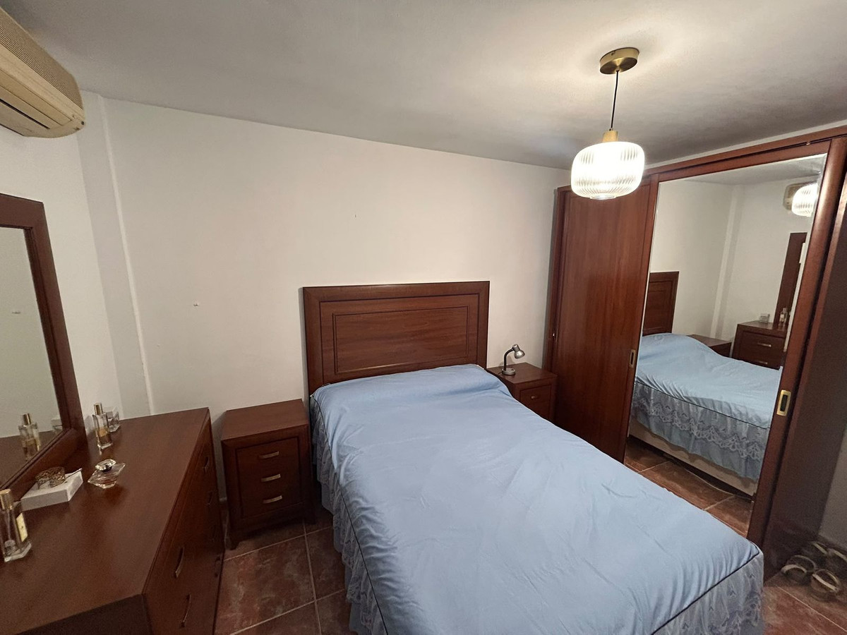 Se vende Apartamento Planta Media de 3 dormitorios en Costa Del Sol, Málaga, España