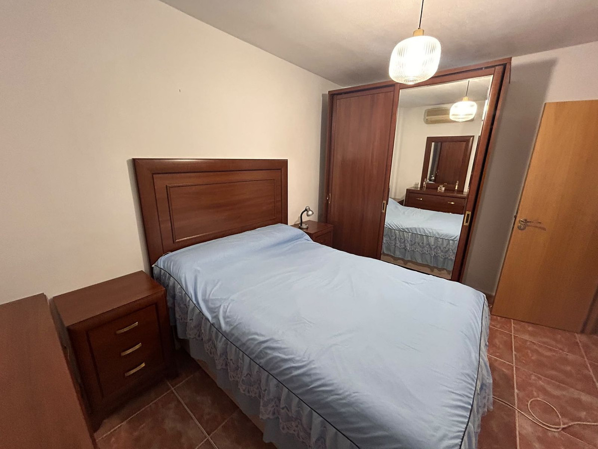 Se vende Apartamento Planta Media de 3 dormitorios en Costa Del Sol, Málaga, España
