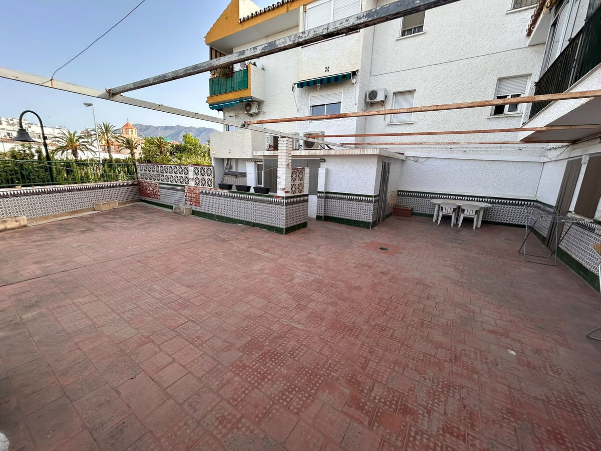 Se vende Apartamento Planta Media de 3 dormitorios en Costa Del Sol, Málaga, España