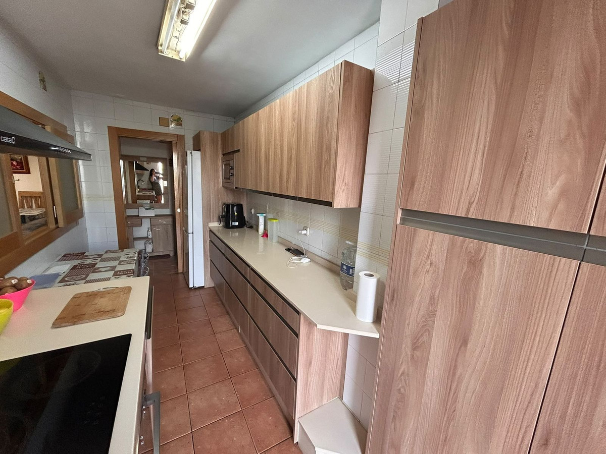 Se vende Apartamento Planta Media de 3 dormitorios en Costa Del Sol, Málaga, España