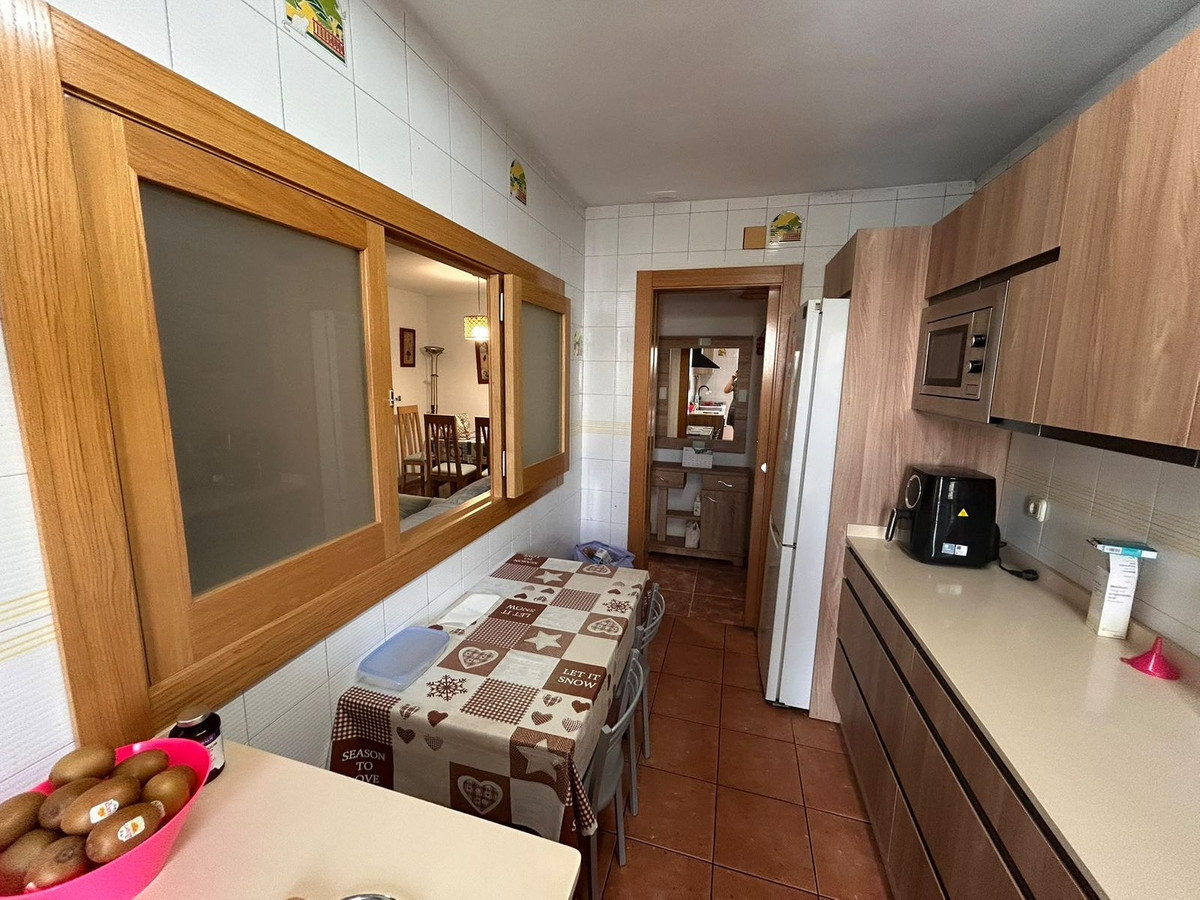 Se vende Apartamento Planta Media de 3 dormitorios en Costa Del Sol, Málaga, España