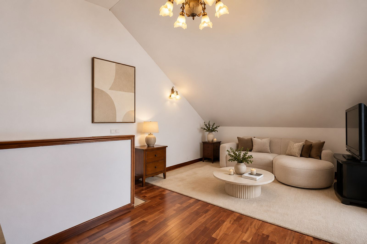 4 Bed Townhouse for sale in Nueva Andalucía Costa Del Sol, Málaga, Spain