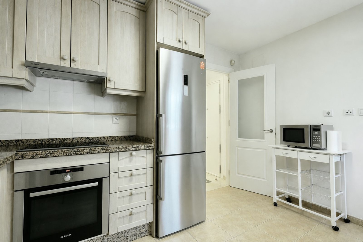 4 Bed Townhouse for sale in Nueva Andalucía Costa Del Sol, Málaga, Spain