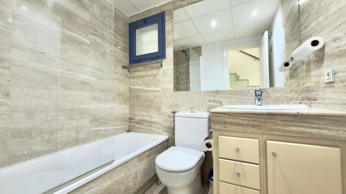 4 Bed Townhouse for sale in Nueva Andalucía Costa Del Sol, Málaga, Spain