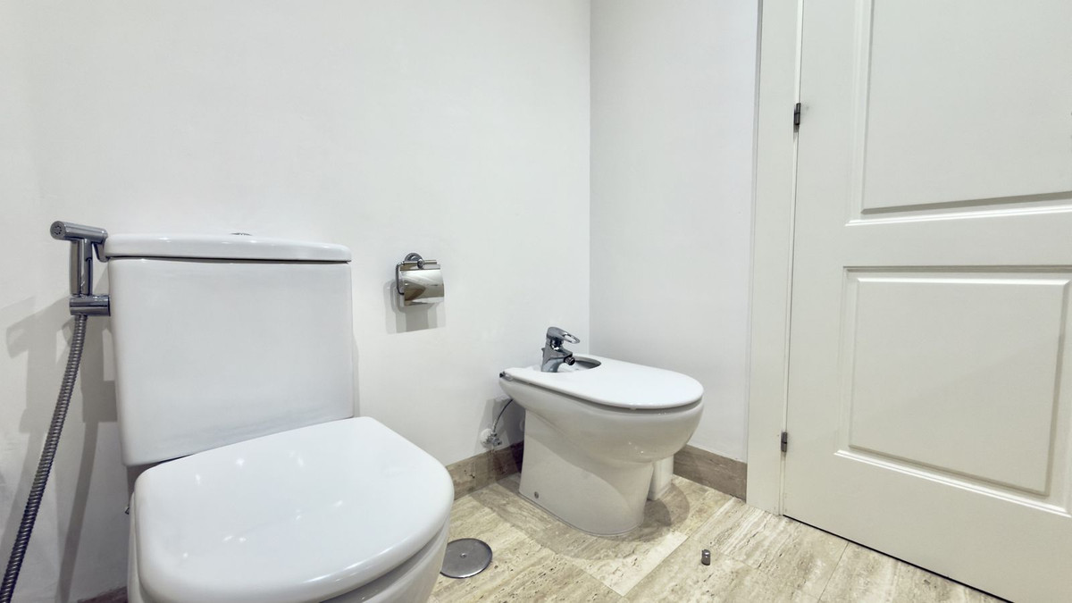 4 Bed Townhouse for sale in Nueva Andalucía Costa Del Sol, Málaga, Spain