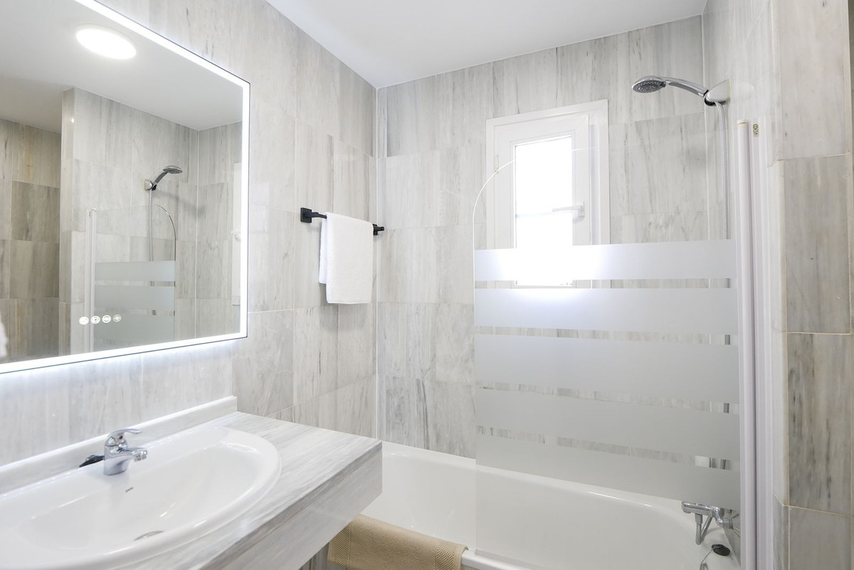 3 Bed Apartment for sale in Cabopino Costa Del Sol, Málaga, Spain