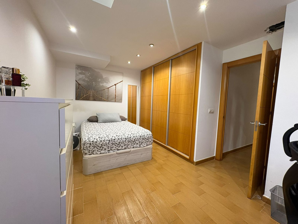 5 Bed Apartment for sale in Benalmadena Costa Del Sol, Málaga, Spain